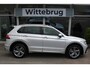 Volkswagen Tiguan 1.4 TSI eHybrid 245pk R-Line DSG Automaat / Pano dak / Navigatie Pro / LED IQ Matrix / Rondom camera / Trekhaak wegklapbaar
