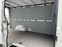 Mercedes-Benz Sprinter 317 CDI L2 H1 2800KG Trekhaak / MBUX / Camera / Carplay navigatie / Airco / 270 Graden achterdeuren