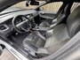 Volvo V60 2.0 D4 R-Design 181pk | Navigatie | Cruise control | Climate control | Hondenrek | Dashcam | Zwarte hemelbekleding | LED dagrijverlichting | Parkeersensoren achter