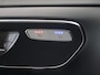 Mercedes-Benz V-klasse 300d | L2 DUBBEL CABINE | AUT. | AVANTGARDE | AMG | DISTRONIC PLUS | STOELVERWARMING/VERKOELING | NAVIGATIE | SPIEGEL PAKKET | 360 PARKEERPAKKET | LEDER | TREKHAAK | LED LAMPEN | DEALER ONDERHOUDEN