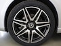 Mercedes-Benz V-klasse 300d | L2 DUBBEL CABINE | AUT. | AVANTGARDE | AMG | DISTRONIC PLUS | STOELVERWARMING/VERKOELING | NAVIGATIE | SPIEGEL PAKKET | 360 PARKEERPAKKET | LEDER | TREKHAAK | LED LAMPEN | DEALER ONDERHOUDEN