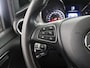 Mercedes-Benz V-klasse 300d | L2 DUBBEL CABINE | AUT. | AVANTGARDE | AMG | DISTRONIC PLUS | STOELVERWARMING/VERKOELING | NAVIGATIE | SPIEGEL PAKKET | 360 PARKEERPAKKET | LEDER | TREKHAAK | LED LAMPEN | DEALER ONDERHOUDEN