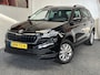 Skoda Karoq 1.0 TSI BUSINESS EDITION NAVIGATIE CRUISE CONTROL CLIMATE CONTROL APPLE CARPLAY/ANDROID KEYLESS GO STOELVERWARMING ACHTERUITRIJCAMERA ZEER MOOI !! Brgl