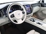 Volvo XC60 2.0 T6 Plug-in hybrid AWD Plus Bright | Panoramisch schuif/kanteldak | Stoel & stuurwielverwarming | Elektrisch verstelbare stoelen incl. geheugen | Parkassist voor & achter | | Parkassist camera | Semi elektrische trekhaak | Par
