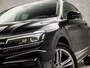 Volkswagen Tiguan 1.5 TSI ACT R-Line Highline 150Pk Automaat (PANORAMADAK, DIGITAL COCKPIT, APPLE CARPLAY, ELEK SPORTSTOELEN, LEDER, STOELVERWARMING, CAMERA, GETINT GLAS, KEYLESS, LED, ELEK ACHTERKLEP, PARKEER ASSISTENT, NIEUWSTAAT)