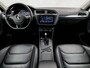 Volkswagen Tiguan 1.5 TSI ACT R-Line Highline 150Pk Automaat (PANORAMADAK, DIGITAL COCKPIT, APPLE CARPLAY, ELEK SPORTSTOELEN, LEDER, STOELVERWARMING, CAMERA, GETINT GLAS, KEYLESS, LED, ELEK ACHTERKLEP, PARKEER ASSISTENT, NIEUWSTAAT)