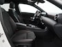 Mercedes-Benz A-klasse 200 AMG Night | Panoramadak | Widescreen | Stoelverwarming | Zondag Open!