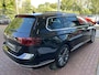 Volkswagen Passat Variant 1.4 TSI PHEV GTE Business / Panorma dak / Zwenkbare trekhaak / Virtual cockpit / Suede bekleding / Matrix koplampen