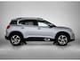 Citroën C5 Aircross SUV Feel 130 pk Automaat | Navigatie via Apple Carplay/Android Auto | Achteruitrijcamera | Parkeersensoren Voor en Achter | Verwarmde Comfortstoelen | LED Koplampen | Dodehoek Detectie | Climate Control | Cruise Control | 18" Lichtmetalen Velgen |
