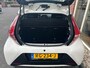 Toyota Aygo 1.0 VVT-i x-fun KOUDE AIRCO / LED / CV+AB / RIJKLAAR / BLUETOOTH