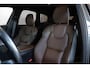Volvo XC60 B5 Automaat Business Pro | Trekhaak | 360° parkeercamera | Adaptive cruise control | BLIS | Stoelverwarming | Stuurwielverwarming | Navigatie | Maroon lederen bekleding | Comfortstoelen |