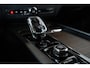 Volvo XC60 B5 Automaat Business Pro | Trekhaak | 360° parkeercamera | Adaptive cruise control | BLIS | Stoelverwarming | Stuurwielverwarming | Navigatie | Maroon lederen bekleding | Comfortstoelen |