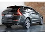 Volvo XC60 B5 Automaat Business Pro | Trekhaak | 360° parkeercamera | Adaptive cruise control | BLIS | Stoelverwarming | Stuurwielverwarming | Navigatie | Maroon lederen bekleding | Comfortstoelen |