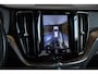 Volvo XC60 B5 Automaat Business Pro | Trekhaak | 360° parkeercamera | Adaptive cruise control | BLIS | Stoelverwarming | Stuurwielverwarming | Navigatie | Maroon lederen bekleding | Comfortstoelen |