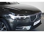 Volvo XC60 B5 Automaat Business Pro | Trekhaak | 360° parkeercamera | Adaptive cruise control | BLIS | Stoelverwarming | Stuurwielverwarming | Navigatie | Maroon lederen bekleding | Comfortstoelen |