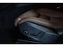 Volvo XC60 B5 Automaat Business Pro | Trekhaak | 360° parkeercamera | Adaptive cruise control | BLIS | Stoelverwarming | Stuurwielverwarming | Navigatie | Maroon lederen bekleding | Comfortstoelen |