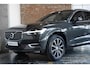 Volvo XC60 B5 Automaat Business Pro | Trekhaak | 360° parkeercamera | Adaptive cruise control | BLIS | Stoelverwarming | Stuurwielverwarming | Navigatie | Maroon lederen bekleding | Comfortstoelen |