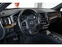 Volvo XC60 B5 Automaat Business Pro | Trekhaak | 360° parkeercamera | Adaptive cruise control | BLIS | Stoelverwarming | Stuurwielverwarming | Navigatie | Maroon lederen bekleding | Comfortstoelen |