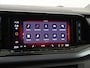 Volkswagen Multivan Bulli L2 1.5 Ehybrid 180kW 245 pk DSG 4 motion | Easy Open Pakket Basis | Trekhaak | Kunststof vloerbekleding | Navigatiesysteem '' Discover Pro'' | Privacy Plus glas (90%) vanaf B-stijl |