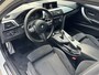 BMW 3-Serie 328i 245pk Automaat Executive M-Performance Schuifdak 20" LMV Sportuitlaat Xenon Navigatie