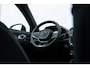 Volvo EC40 Extended Range Plus Black Edition | Pano Dak | Adaptieve Cruise | Warmtepomp | Getint Glas | Stoel-/Stuurverwarming | 360 Camera | Keyless | 20" LM