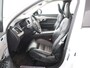 Volvo XC90 T8 Recharge AWD Ultimate Dark | Full Option! | Bowers & Wilkins | trekhaak | Gelamineerde zijruiten| Luchtvering | Head-Up Display | Stoel & stuurwielverwarming | Achterbankverwarming | Adaptieve cruise control incl. BLIS