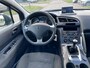 Peugeot 3008 1.6 THP Style Navigatie*Pano*Cruise*Clima*LM velgen*Trekhaak*NAP*Parkeersensoren*APK*