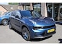 Lynk & Co 01 1.5 STUURVERWARMING MY23+ 40x nieuw!! 360-CAMERA STUUR/STOELVERW. ROLHOES PANO/SCHUIF MEMORY INFINITY DAB NAVI CARPLAY ELEK.ACHTERKLEP 20"LMV