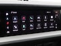 Porsche Cayenne Coupé 3.0 E-Hybrid | Full LED | Trekhaak | Bose Audio | Panorama Dak | 360˚ Camera | Carplay | 18 Ledig Elektrische Stoelen | Parkeersensoren | Adaptive Cruise | Stoel Verwarming en Ventilatie | Navigatiesysteem | 22 Inch | 23.710 Km!!