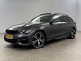 BMW 3-Serie 330e xDrive Touring M-Sport 259PK | Pano | H/K | Trekh | Sfeerver. | Virtual | Carplay | LED l Adaptive l Stoelverw.