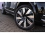 Volvo XC90 T8 Recharge AWD Ultimate Bright | 7-Zits | Longe Range | Google | Schuif-/Kanteldak | Head-Up Display | 360 Camera | Keyless | Getint Glas | Adaptieve Cruise | DAB | Stoel-/Stuurverwarming | Harman Kardon Audio |  21" LM