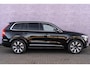 Volvo XC90 T8 Recharge AWD Ultimate Bright | 7-Zits | Longe Range | Google | Schuif-/Kanteldak | Head-Up Display | 360 Camera | Keyless | Getint Glas | Adaptieve Cruise | DAB | Stoel-/Stuurverwarming | Harman Kardon Audio |  21" LM