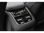 Volvo XC90 T8 Automaat Plug-in hybrid AWD Ultra Bright Verwarmbare voorstoelen | Ventileerbare voorstoelen | Verwarmbaar stuurwiel | Verwarmbare achterbank | Premium audio by Bowers & Wilkins | Luchtvering | Rondom zichtcamera | 20 inch Lichtmetalen velgen | Alarmklasse 3
