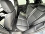 Land Rover Range Rover Evoque 1.5 P300e AWD SE PHEV / Virtual Cockpit / Head-Up Display / Keyless Start / Navigatie full map / EAER 55 km stad 63 km / Elektrische Trekhaak (Trekgewicht 1.600kg) / Elektrisch Verstelbare Voorstoelen met Geheugenset / 360° Camera / Verwarmde- Voorstoelen en Stuurwiel / Climate- en Cruise Control