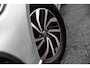Volkswagen Polo Life Edition Inclusief €2000,- inruilvoordeel | 'App-Connect' smartphone integratie | Buitenspiegels elektrisch instel- verwarm- en inklapbaar | Parkeersensoren voor en achter (Park Distance Control)