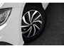 Volkswagen Polo Life Edition Inclusief €2000,- inruilvoordeel | 'App-Connect' smartphone integratie | Buitenspiegels elektrisch instel- verwarm- en inklapbaar | Parkeersensoren voor en achter (Park Distance Control)
