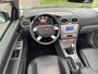 Ford Focus Coupé-Cabriolet 2.0 Titanium Clima LMV 17" Cruisecontrol Leder Stoelverwarming PDC ABS EBD Dealeronderhoud Nieuwe Apk!