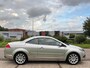 Ford Focus Coupé-Cabriolet 2.0 Titanium Clima LMV 17" Cruisecontrol Leder Stoelverwarming PDC ABS EBD Dealeronderhoud Nieuwe Apk!