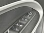 Jeep Avenger Longitude 54 kWh | Parkeersensoren | Apple Carplay/Android Auto | Climate control