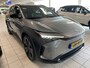 Toyota bZ4X Business Plus 71 kWh | Navigatie | Warmtepomp | 360 Camera | Keyless | PDC V+A | 5 December vanaf 16:00 GESLOTEN.