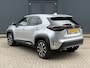Toyota Yaris Cross 1.5 Hybrid 115 Dynamic / Tot 10 jaar Garantie* / Stuur-, stoel- en voorruitverwarming / Apple Carplay Android Auto / Adaptieve cruise control / Climate control / Achteruitrijcamera /