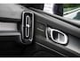 Volvo EX40 Single Motor Extended Range Ultra Black Edition | Harman Kardon | 20" | Panoramadak | Donker Glas | Power Seats |