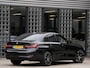 BMW 3-Serie 318i/ CARPLAY/ LIVE COCKPIT/ SHADOW LINE/ 19INCH VELGEN/ SPORTSTOELEN