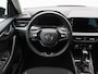 Skoda Kamiq 1.0 TSi 115 Pk Automaat | Trekhaak | Camera | Stoel Verwarming | Elektrische Achterklep | Carplay | Navigatiesysteem | ECC | 17 Inch | 26.420 Km!!