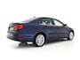 Volkswagen Jetta 1.4 TSI Hybrid Highline Executive-Pack Aut. *PANO | BI-XENON | NAVI-FULLMAP | CAMERA | HEATED-COMFORTSEATS | ECC | PDC | PRIVACY-GLASS | CRUISE | RADIO-CD | SHIFT-PADDLES | 17''ALU*