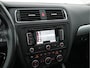 Volkswagen Jetta 1.4 TSI Hybrid Highline Executive-Pack Aut. *PANO | BI-XENON | NAVI-FULLMAP | CAMERA | HEATED-COMFORTSEATS | ECC | PDC | PRIVACY-GLASS | CRUISE | RADIO-CD | SHIFT-PADDLES | 17''ALU*