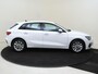 Audi A3 Sportback 30 TFSI Attitude | CarPlay | Draadloze telefoonlader | Cruise control | Virtual cockpit | Parkeersensoren achter | Lane- en frontassist |