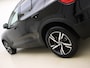 Volvo XC40 B4 AWD 211pk R-Design / Nubuck / Camera achter / Trekhaak / BLIS / ACC / Elektr. Achterklep / Alarm klasse 3 / Lane Keeping Aid / Verw. Voorruit /