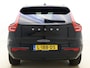 Volvo XC40 B4 AWD 211pk R-Design / Nubuck / Camera achter / Trekhaak / BLIS / ACC / Elektr. Achterklep / Alarm klasse 3 / Lane Keeping Aid / Verw. Voorruit /