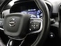 Volvo XC40 B4 AWD 211pk R-Design / Nubuck / Camera achter / Trekhaak / BLIS / ACC / Elektr. Achterklep / Alarm klasse 3 / Lane Keeping Aid / Verw. Voorruit /